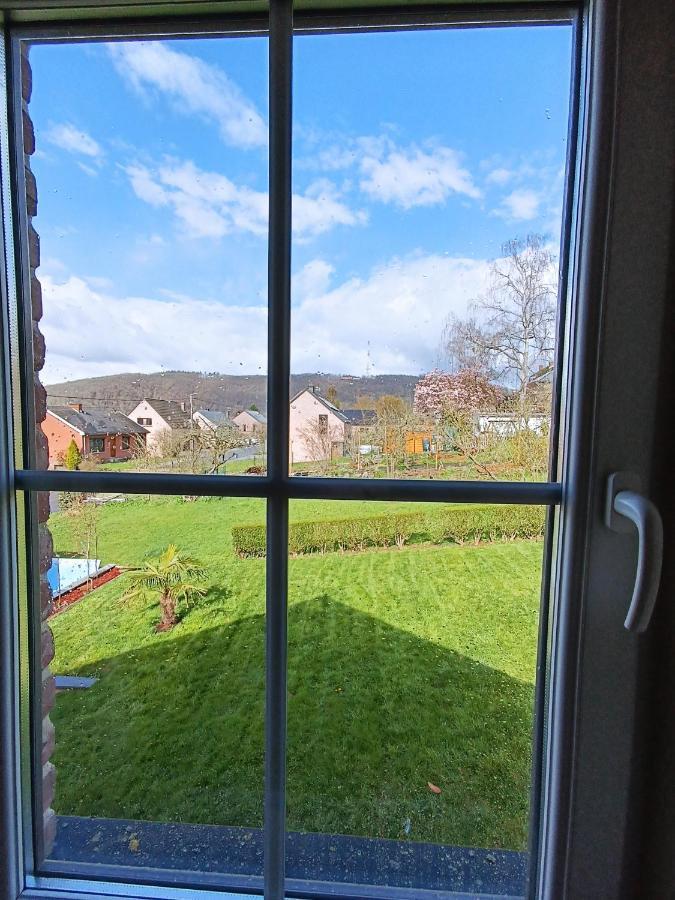 Maison Et Velos A Godinne Dans La Vallee De La Meuse Exteriér fotografie